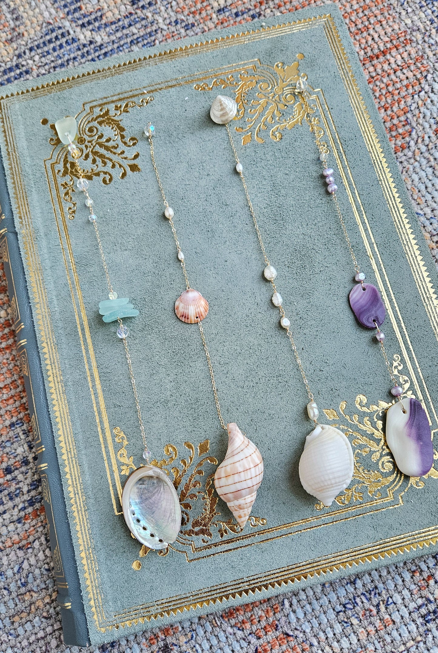 Freshwater Pearl & Scotch Bonnet Pendulum