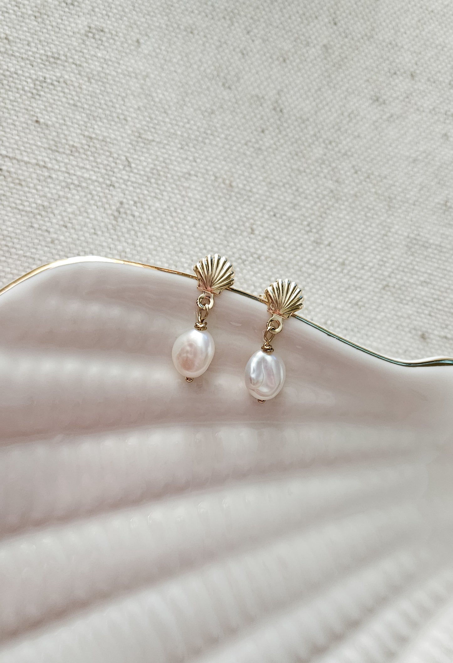 Scallop Stud Dangle Pearl Earrings